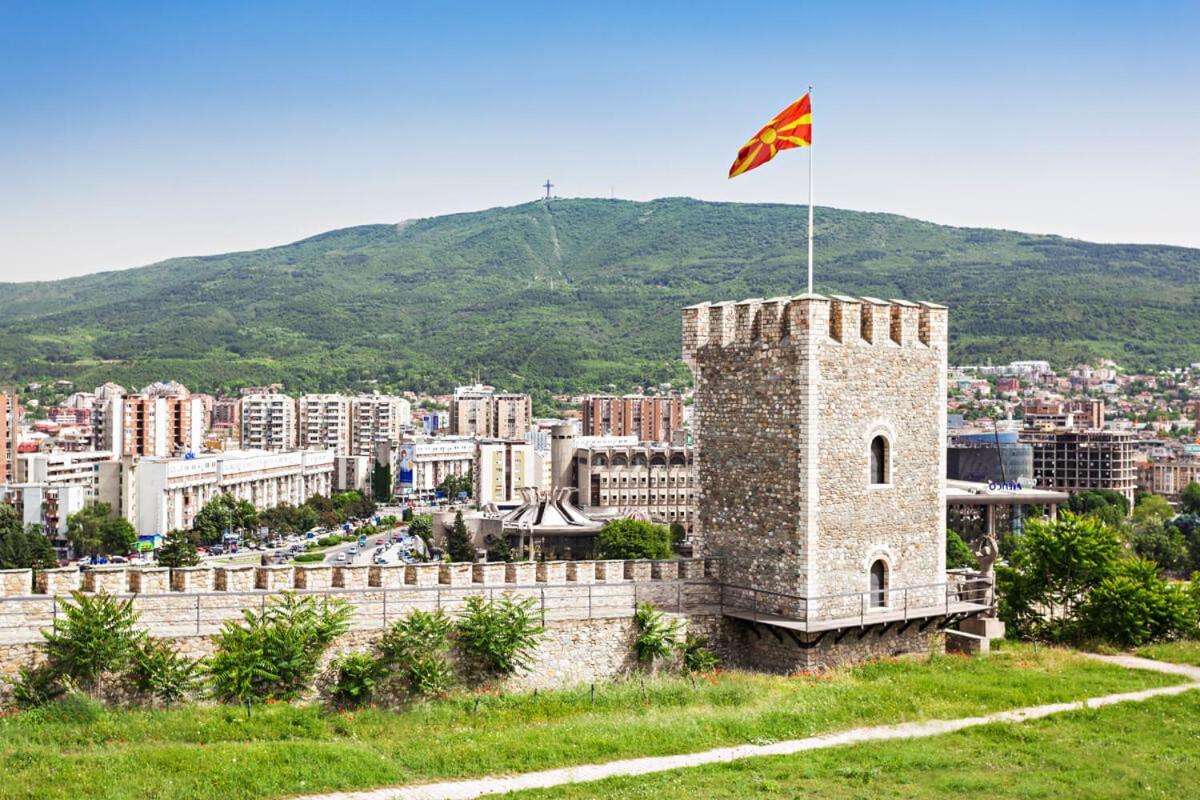 Sani Suteren Apartment Σκόπια Εξωτερικό φωτογραφία